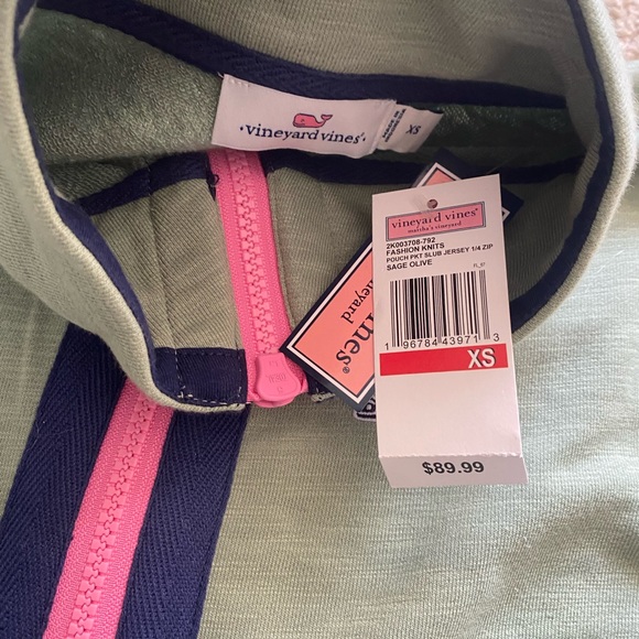 Vineyard Vines Women’s Quarter Zip NWT - Picture 3 of 3